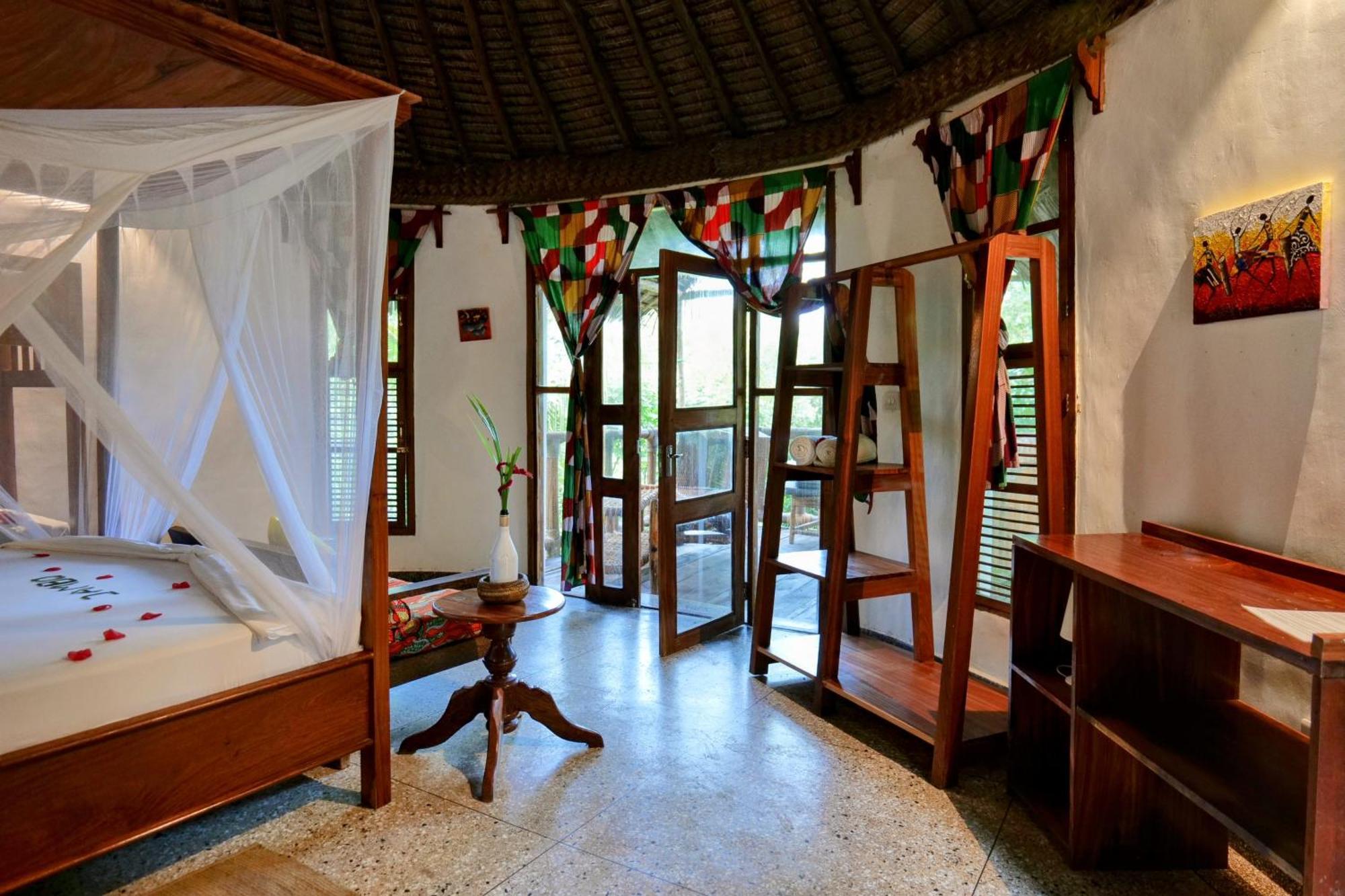 Lala Land Lodge Kizimkazi Exterior photo