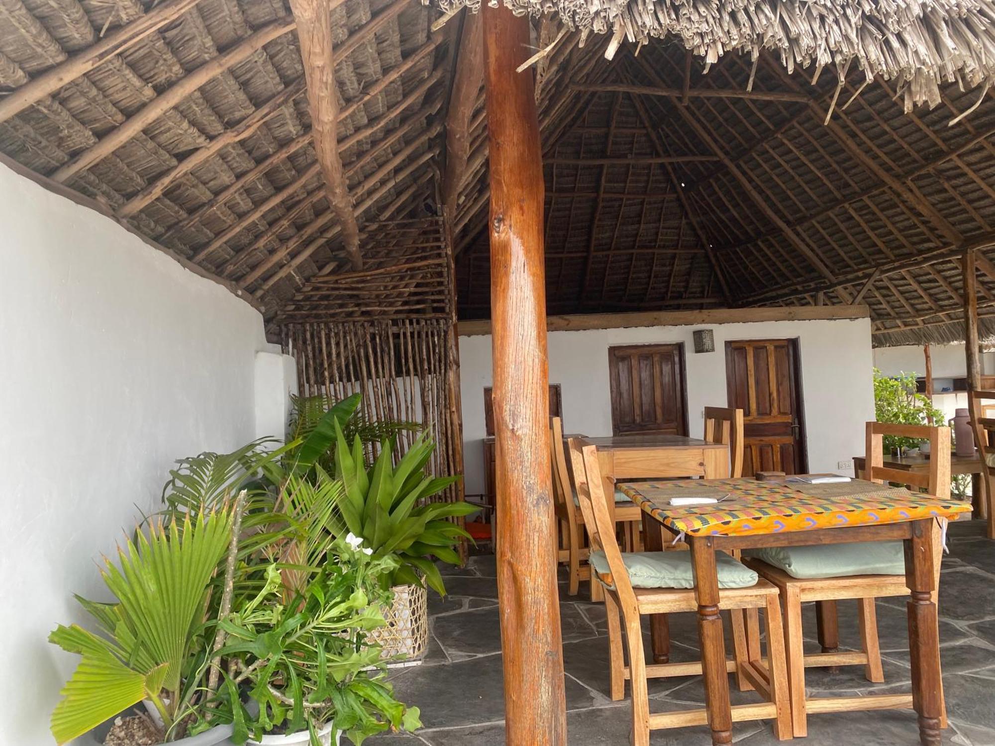 Lala Land Lodge Kizimkazi Exterior photo