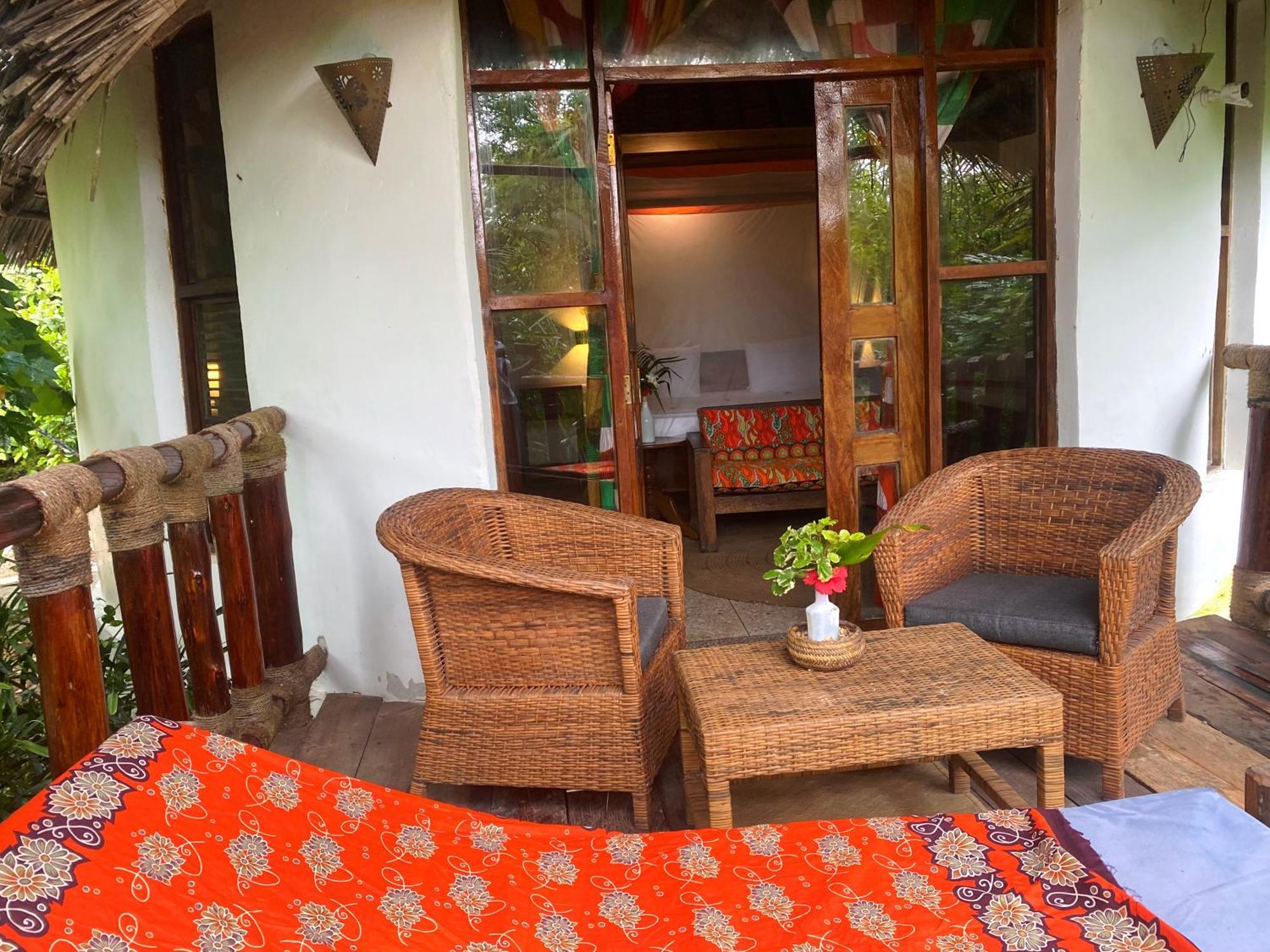 Lala Land Lodge Kizimkazi Exterior photo